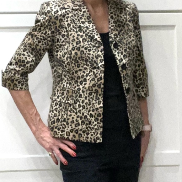 Size 4P - 6P Animal Print Jacket LeSuit Black & Brown 97% Poly 3% Spandex - Picture 4 of 9